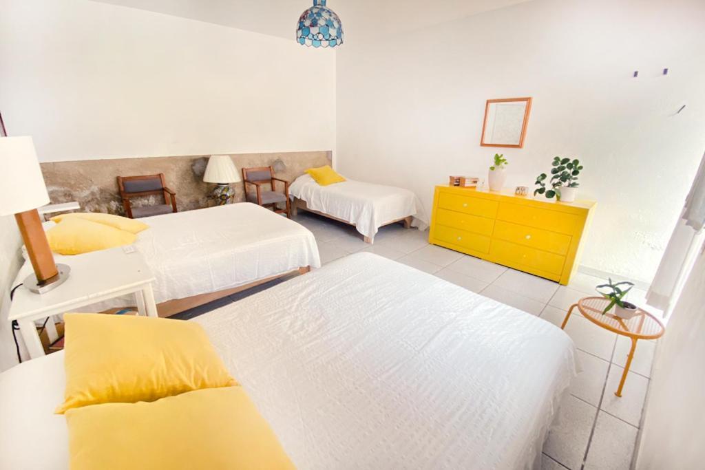 Casa Canario Hostel Guadalajara Extérieur photo